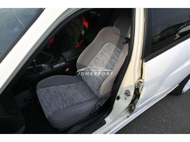 Nissan Skyline 2000 thumbnail 12