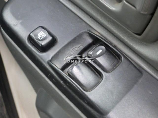 Mitsubishi Town Box 2001 thumbnail 16