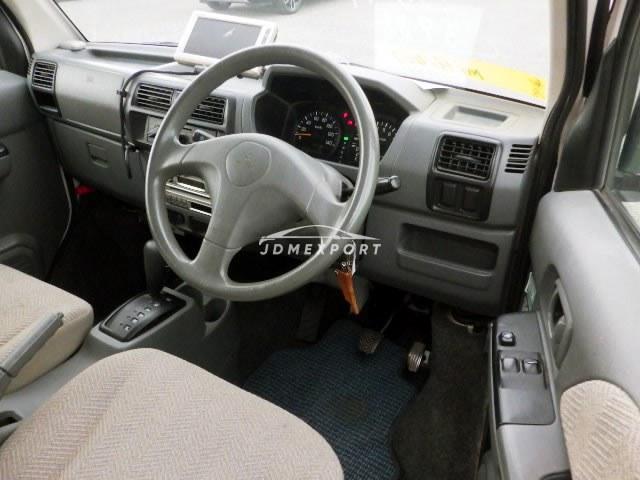 Mitsubishi Town Box 2001 thumbnail 12