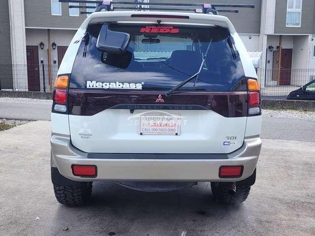 Mitsubishi challenger 2000 thumbnail 3
