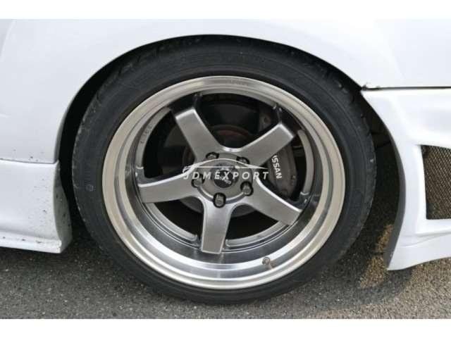 Nissan Skyline 2000 thumbnail 17
