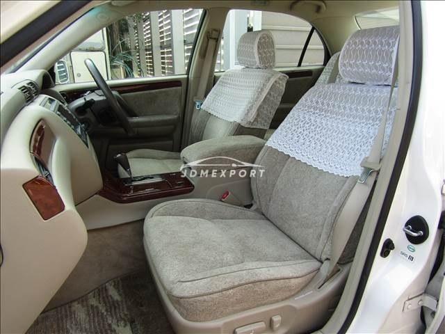 Toyota Crown Majesta 2001 thumbnail 17