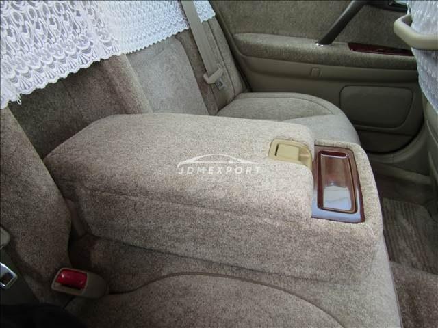 Toyota Crown Majesta 2001 thumbnail 24