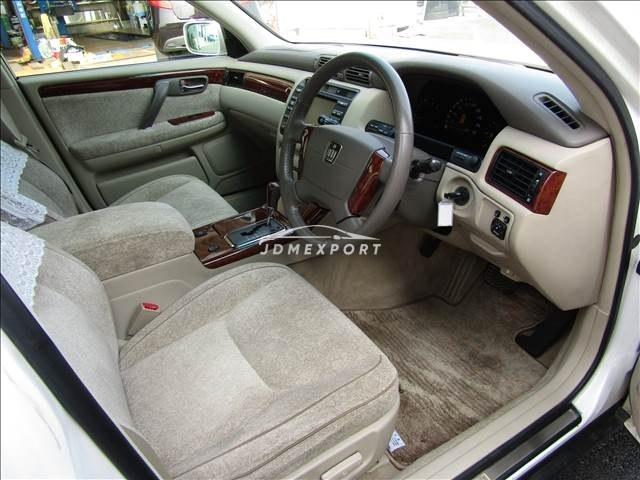 Toyota Crown Majesta 2001 thumbnail 13
