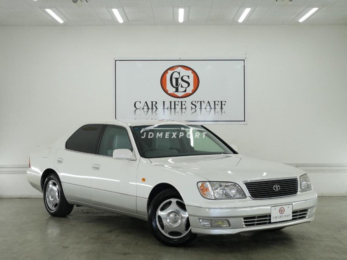 Toyota Celsior 2000
