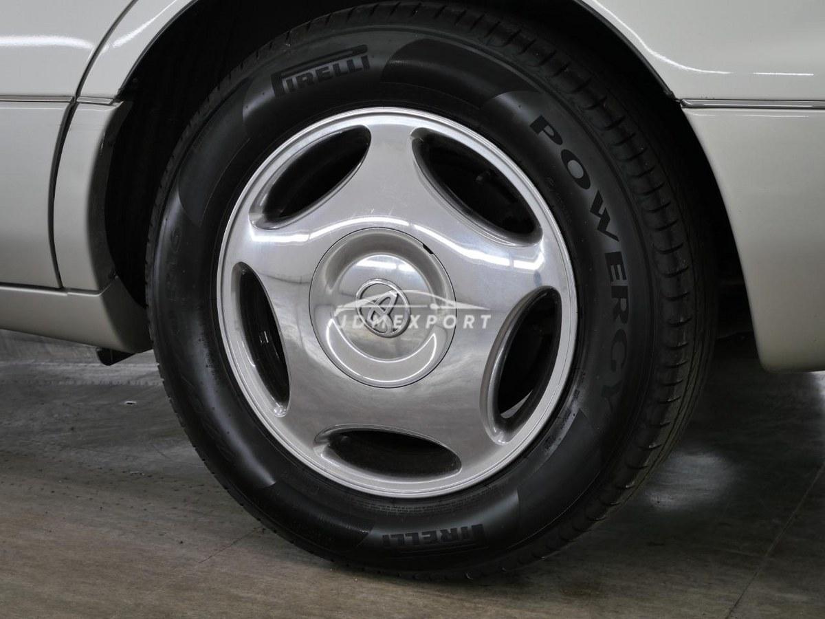 Toyota Celsior 2000 thumbnail 32