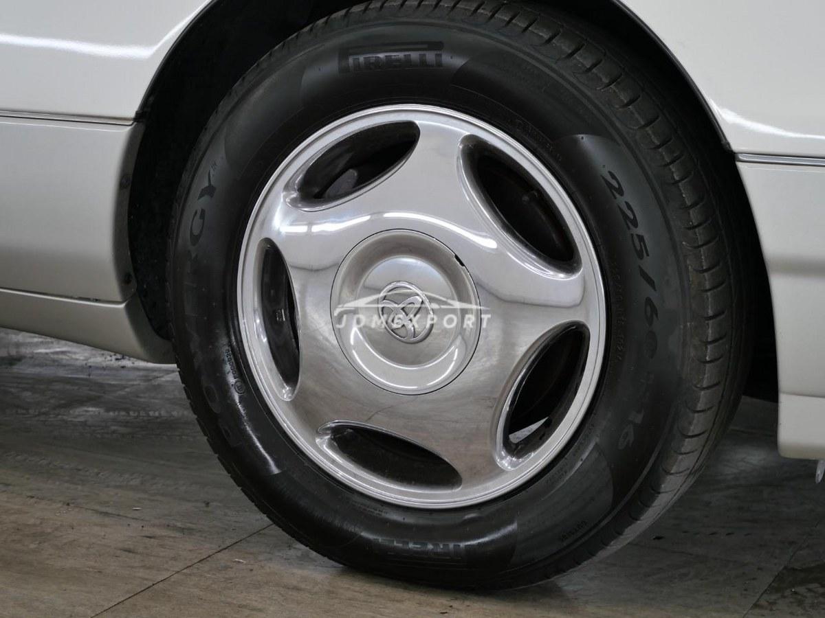 Toyota Celsior 2000 thumbnail 30