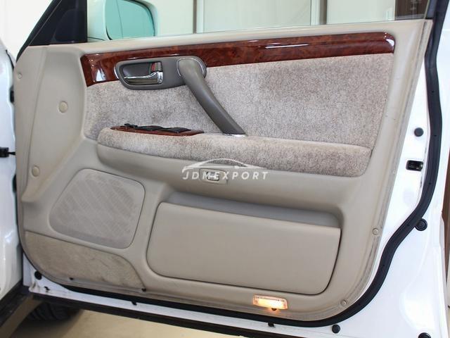 Toyota Crown Majesta 1999 thumbnail 23