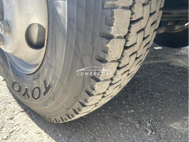 Mitsubishi Fuso Super Great 2001 thumbnail 13