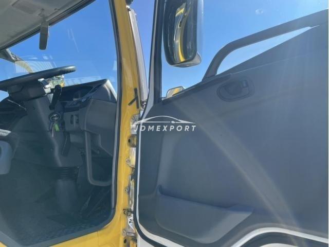 Mitsubishi Fuso Super Great 2001 thumbnail 22