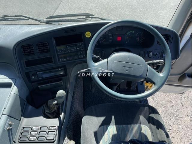 Mitsubishi Fuso Super Great 2001 thumbnail 28