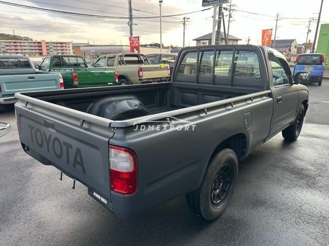 Toyota Hilux 2001 thumbnail 7