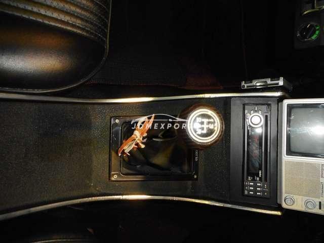 Nissan Bluebird 1970 thumbnail 15