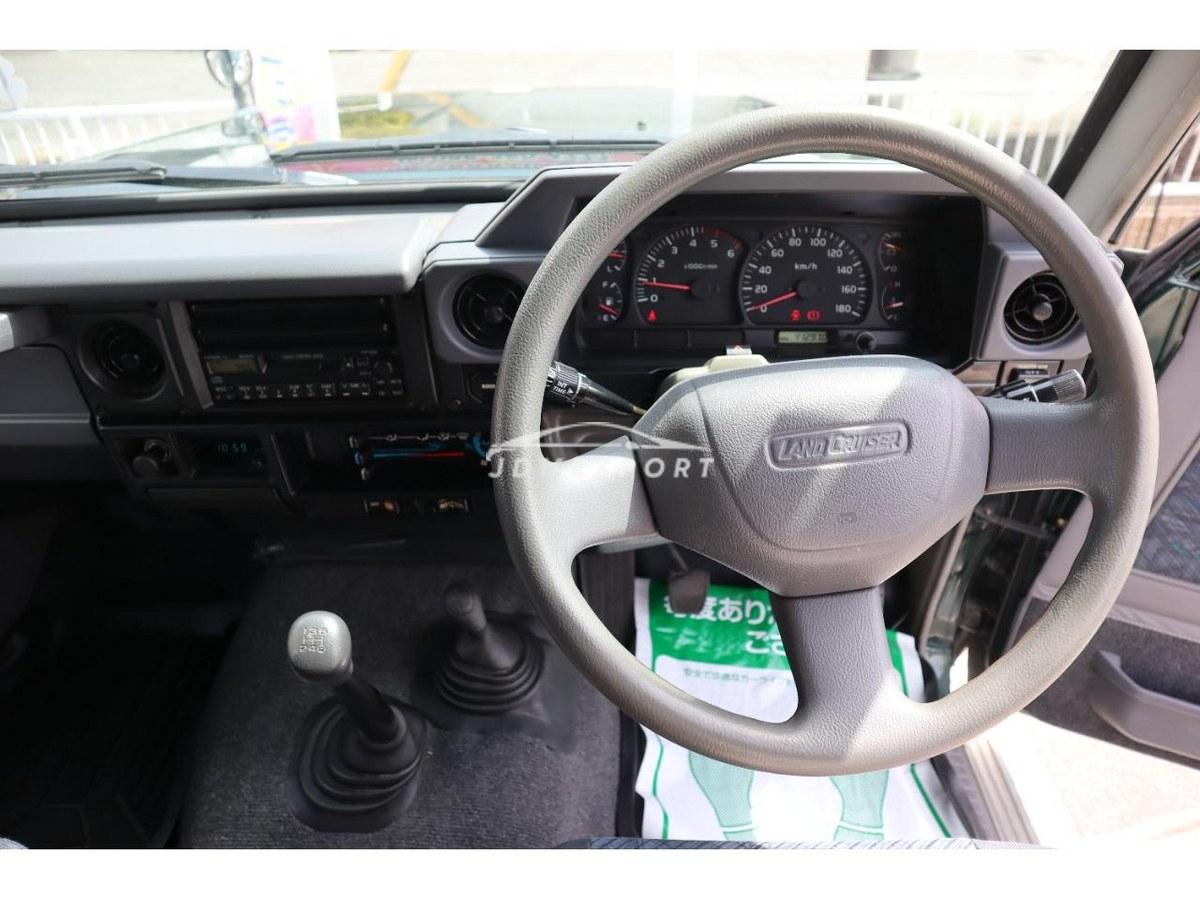 Toyota Land Cruiser 70 2000 thumbnail 30