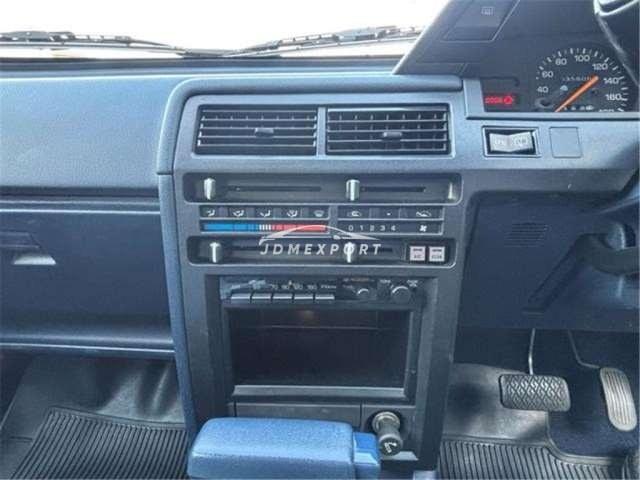 Toyota Corsa 1988 thumbnail 18