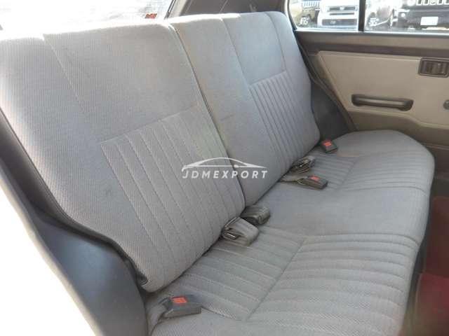Nissan Pulsar 1987 thumbnail 17