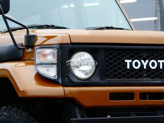 Toyota Land Cruiser 70 2000 thumbnail 64