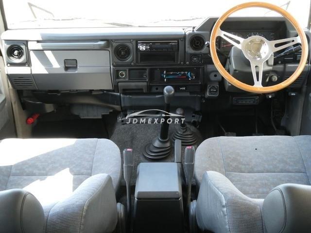 Toyota Land Cruiser 70 2000 thumbnail 21