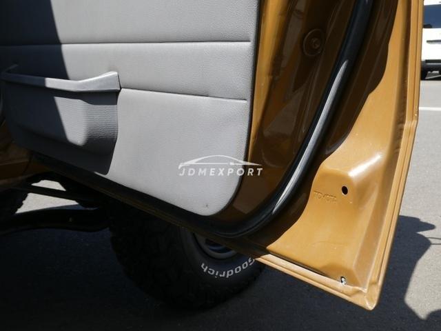 Toyota Land Cruiser 70 2000 thumbnail 47