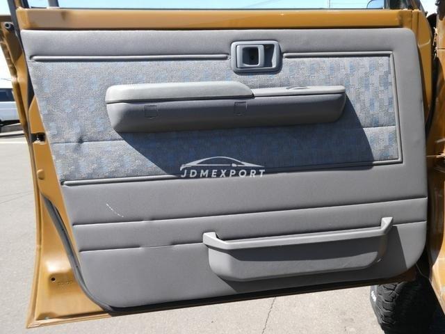 Toyota Land Cruiser 70 2000 thumbnail 57