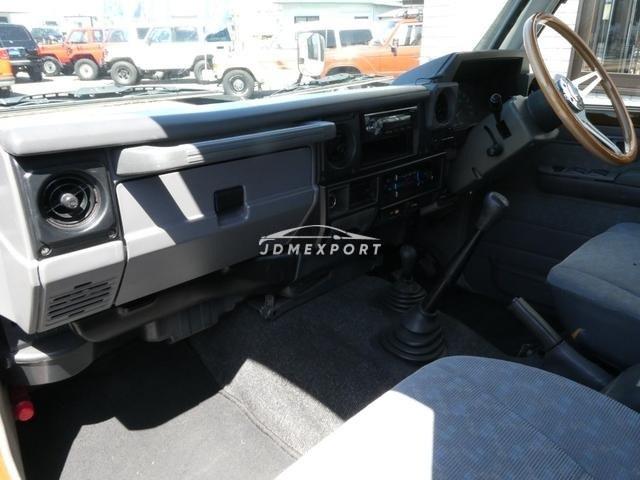 Toyota Land Cruiser 70 2000 thumbnail 44