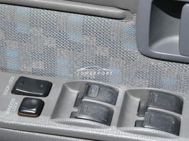 Toyota Land Cruiser 70 2000 thumbnail 27