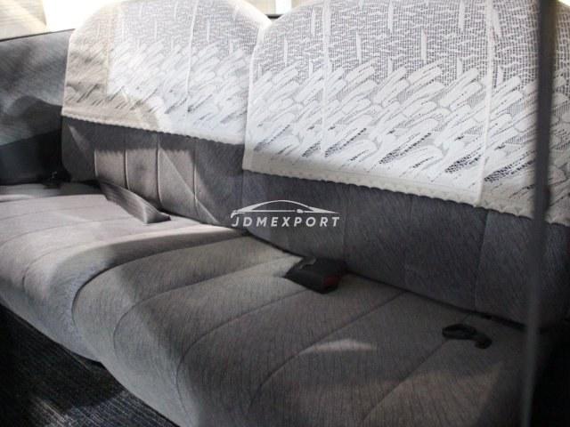 Toyota Estima 1994 thumbnail 6