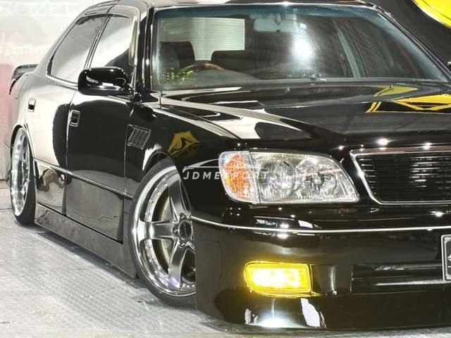 Toyota Celsior 2000 thumbnail 2