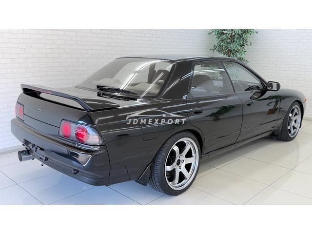 Nissan Skyline 1990 thumbnail 3