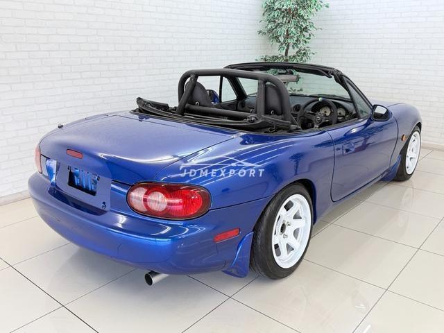 Mazda Roadster 2000 thumbnail 3