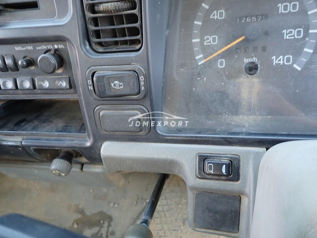 Mitsubishi Fuso Canter 1995 thumbnail 33