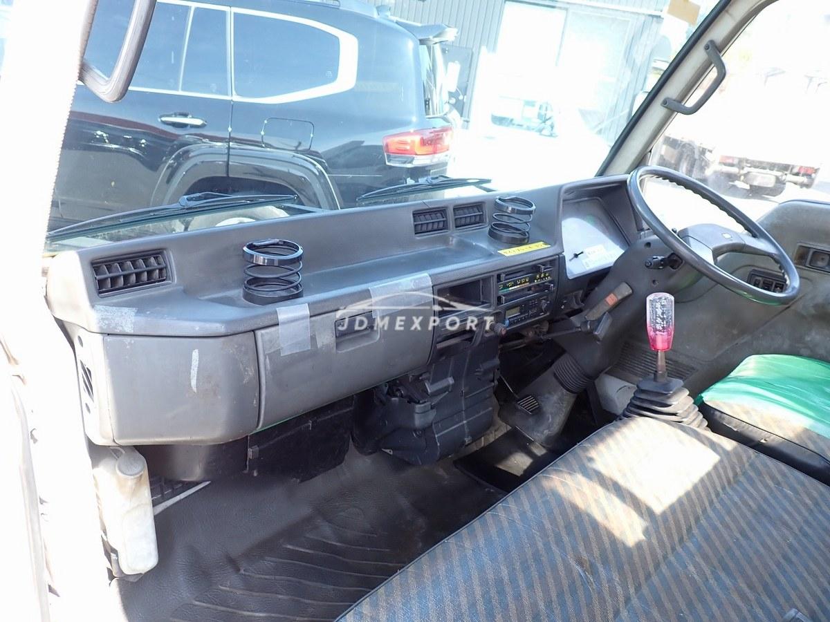 Mitsubishi Fuso Canter 1991 thumbnail 34