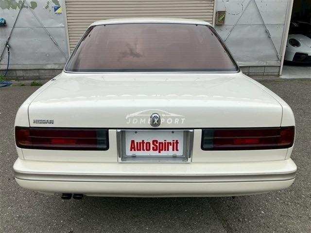 Nissan Cima 1988 thumbnail 6
