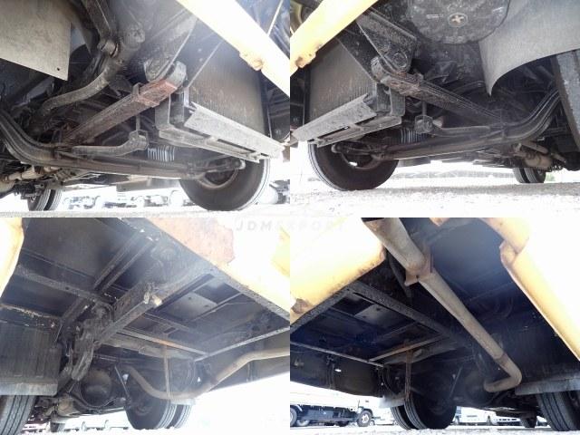 Mitsubishi Fuso Rosa Bus 2000 thumbnail 24