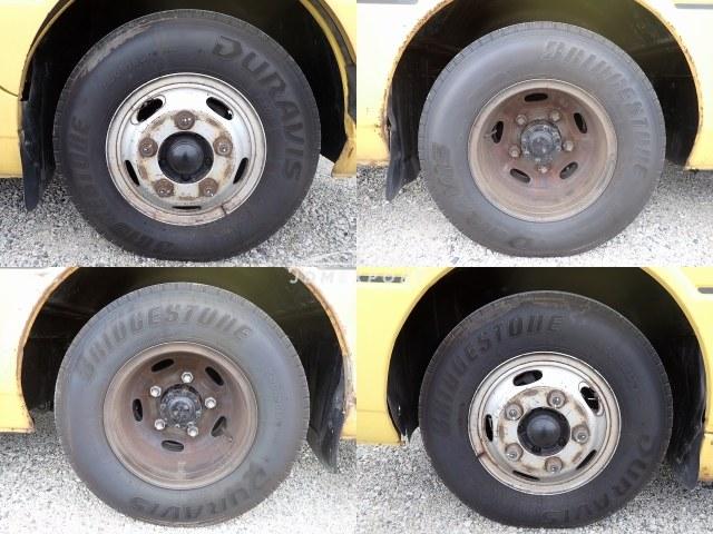 Mitsubishi Fuso Rosa Bus 2000 thumbnail 22