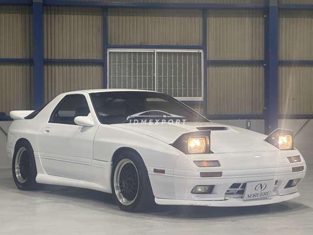 Mazda Savanna RX-7 1990 thumbnail 4