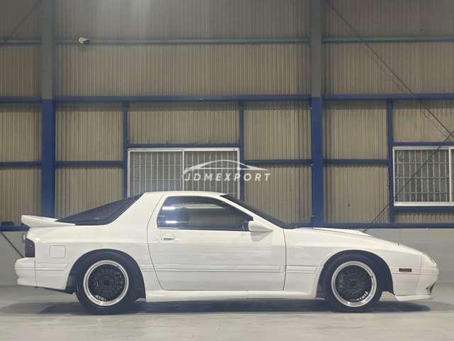 Mazda Savanna RX-7 1990 thumbnail 14