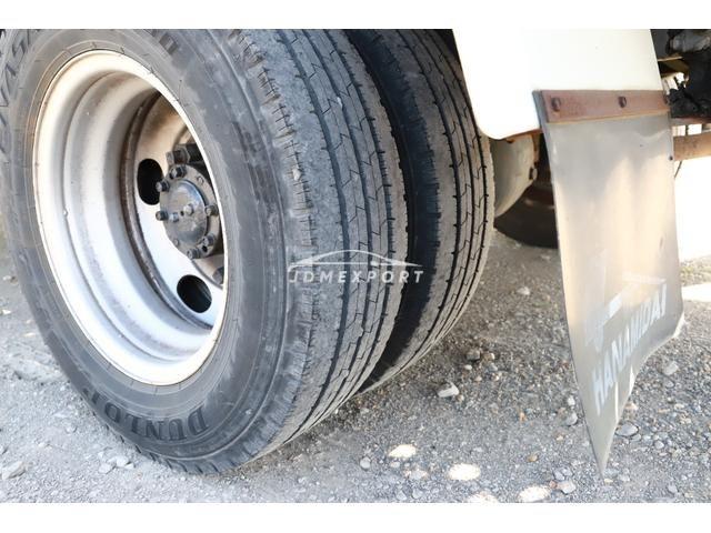 Mitsubishi Fuso Canter 2000 thumbnail 19
