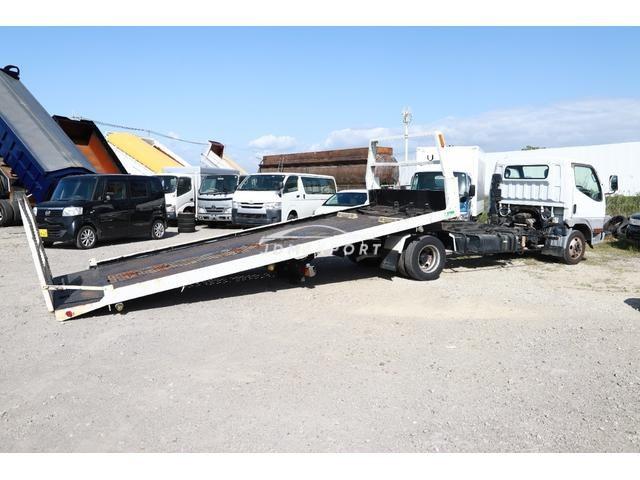 Mitsubishi Fuso Canter 2000 thumbnail 8