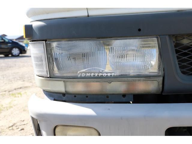 Mitsubishi Fuso Canter 2000 thumbnail 21
