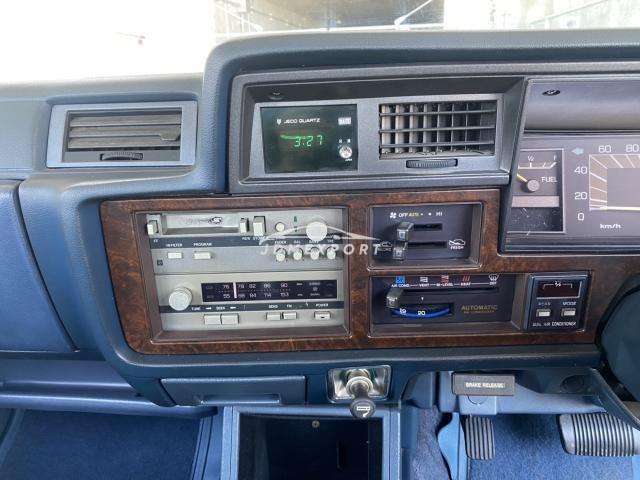 Toyota Crown 1983 thumbnail 15