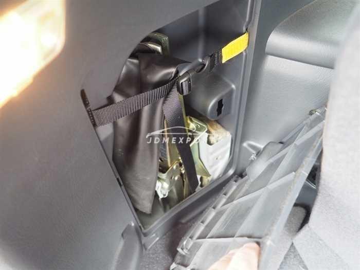 Honda Stream 2001 thumbnail 12