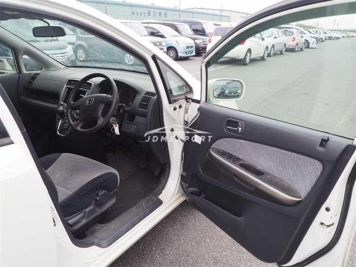 Honda Stream 2001 thumbnail 23