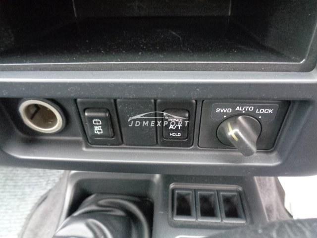 Nissan Terrano 1996 thumbnail 13