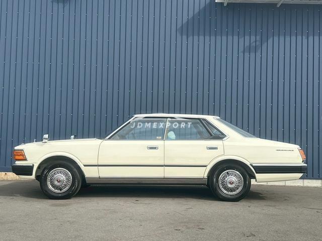 Nissan Cedric 1981 thumbnail 9
