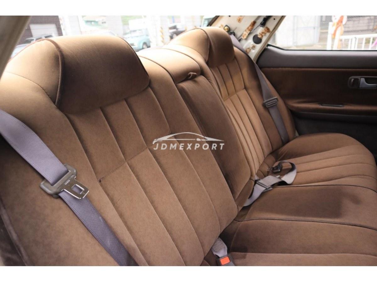 Nissan Laurel 1990 thumbnail 10