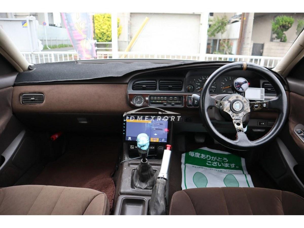 Nissan Laurel 1990 thumbnail 12