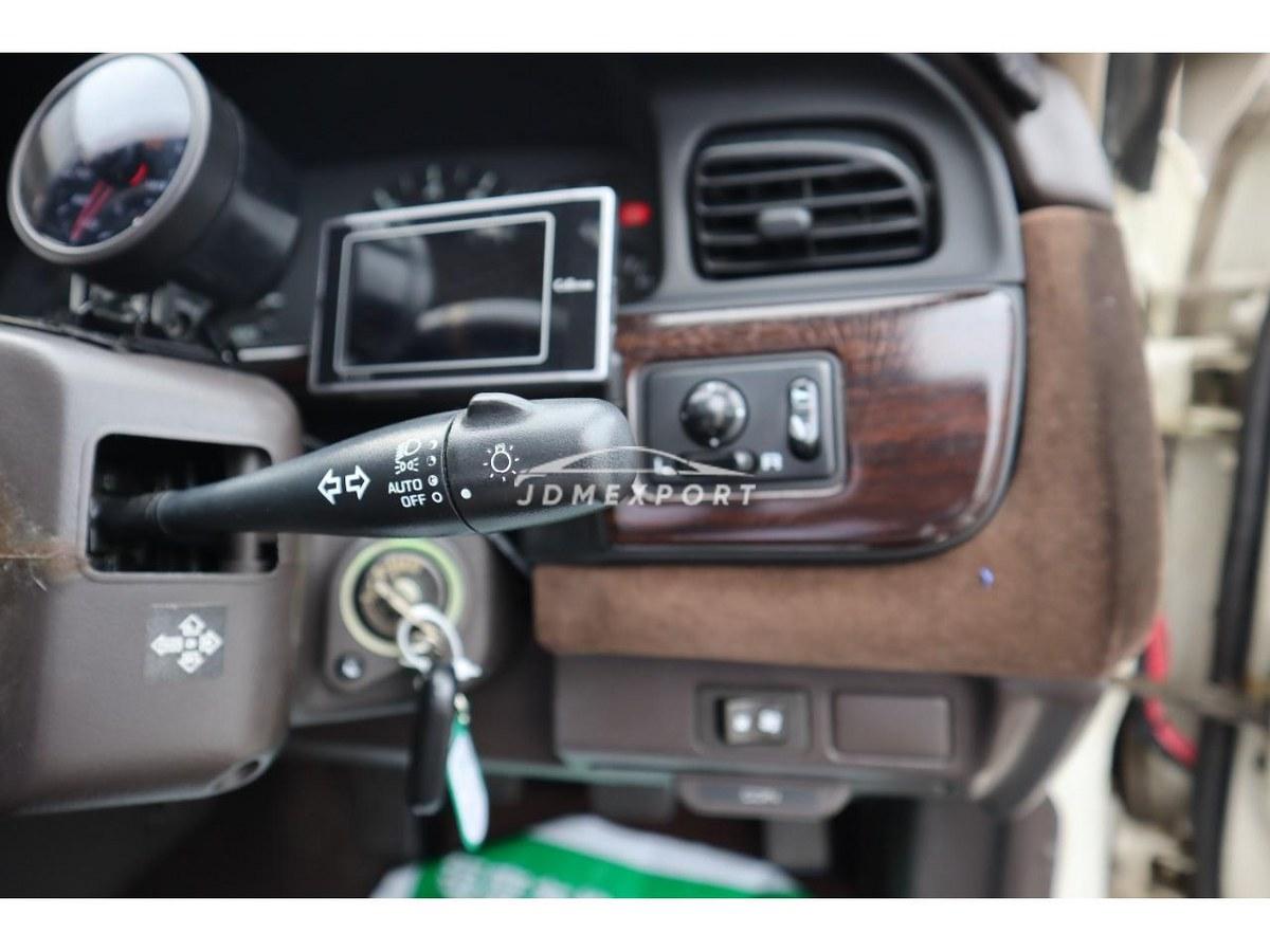 Nissan Laurel 1990 thumbnail 34