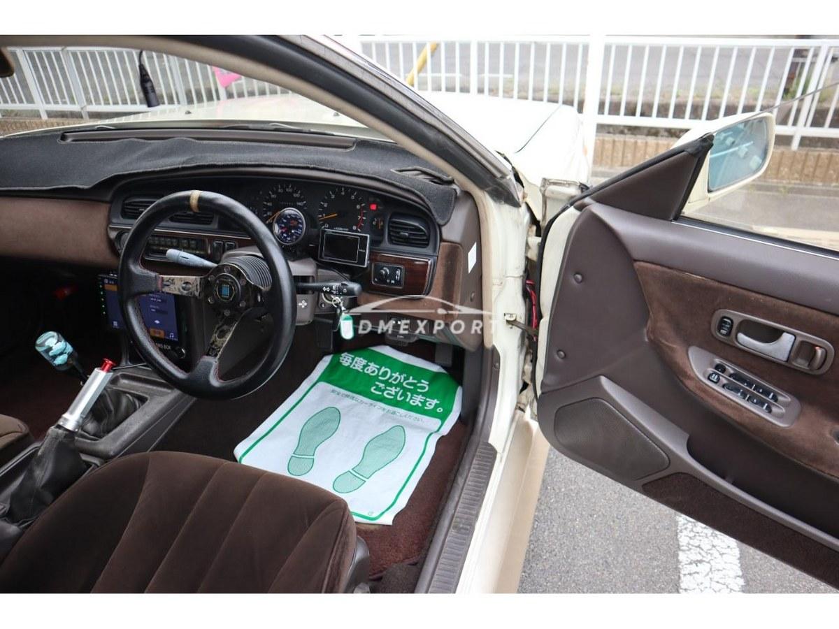 Nissan Laurel 1990 thumbnail 11