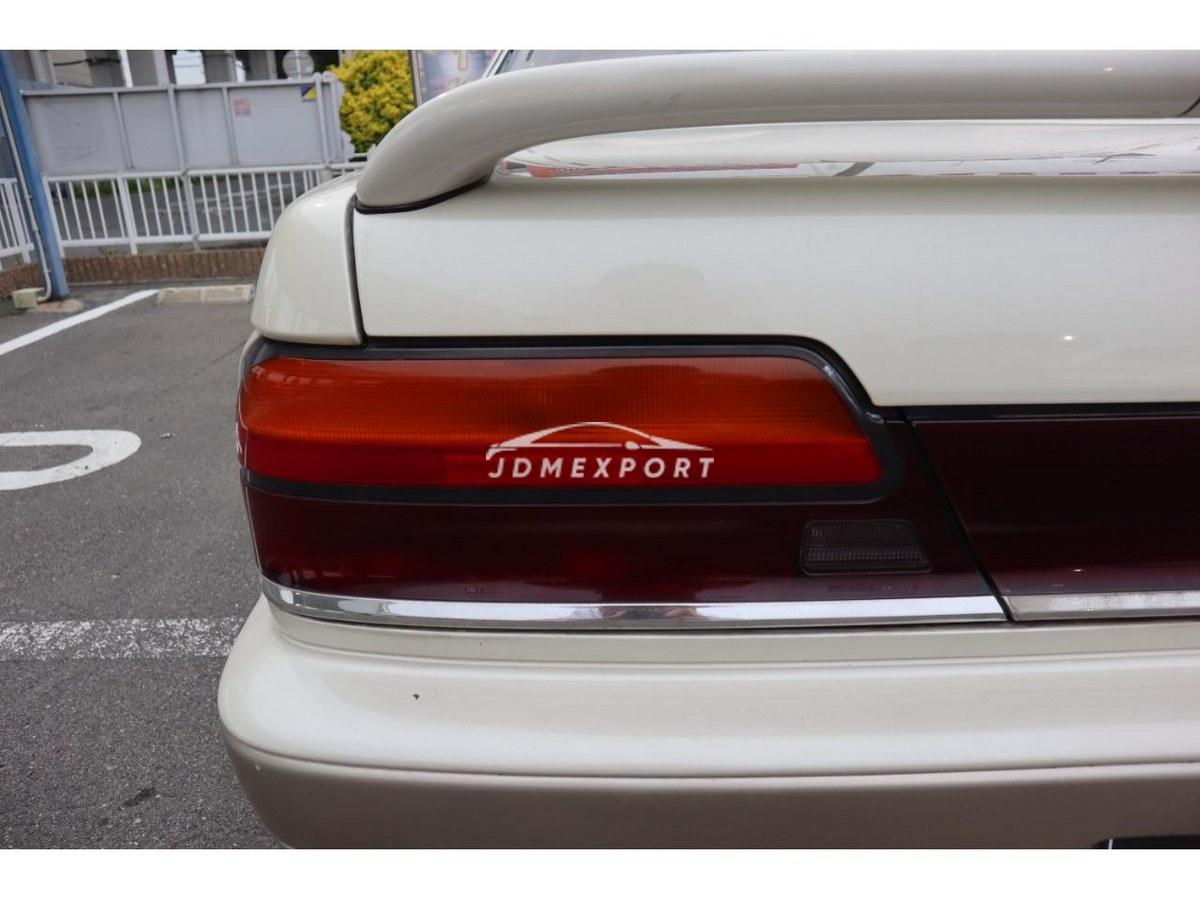 Nissan Laurel 1990 thumbnail 26